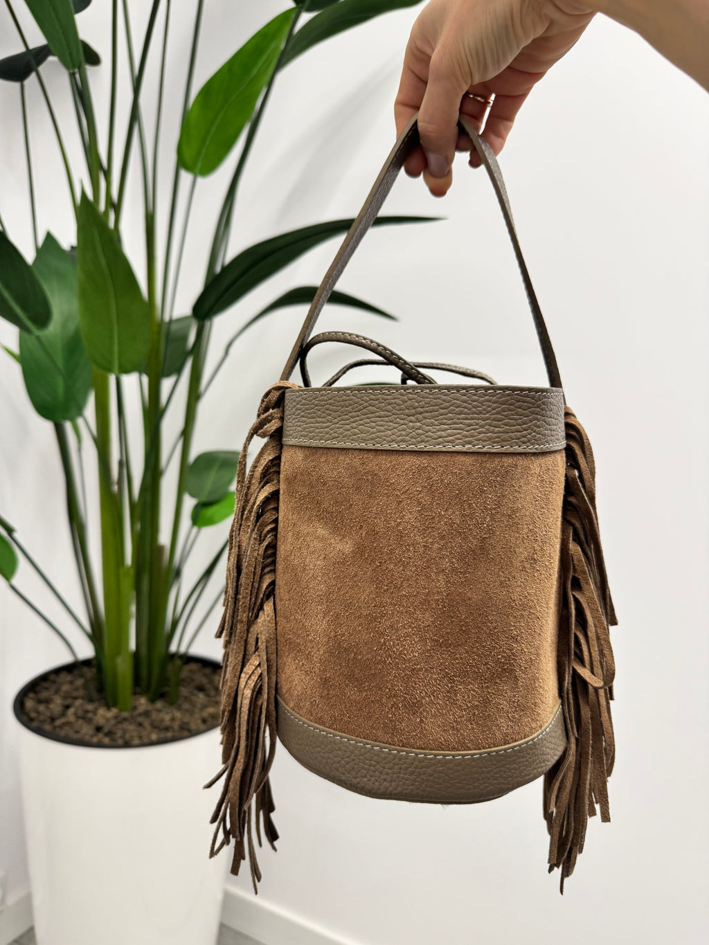 Torebka Boho Nomad – Skórzana Torebka z Frędzlami