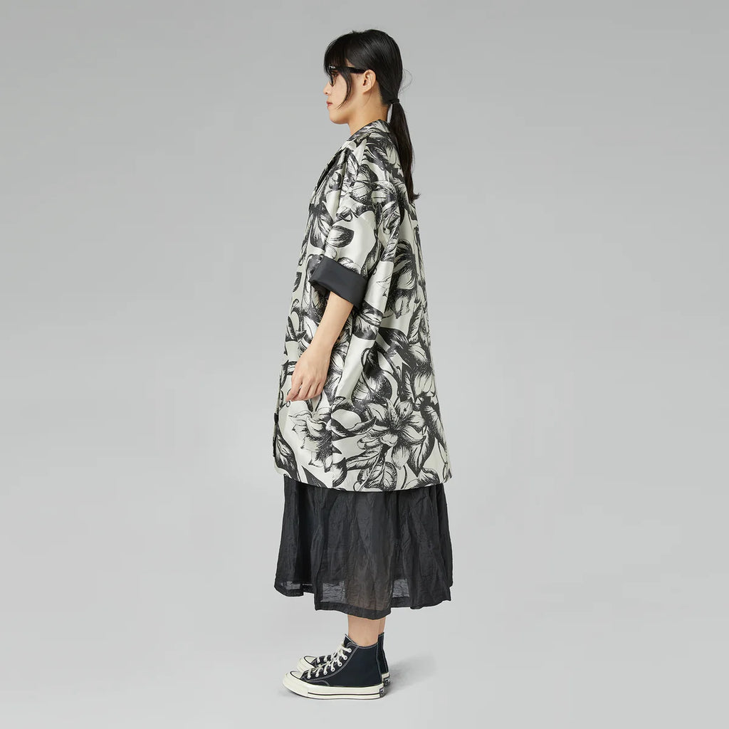 PERŁOWA KURTKA KIMONO Z KWIATAMI WENDY TRENDY